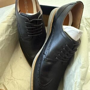 Cole Haan Classic Black Leather Oxfords